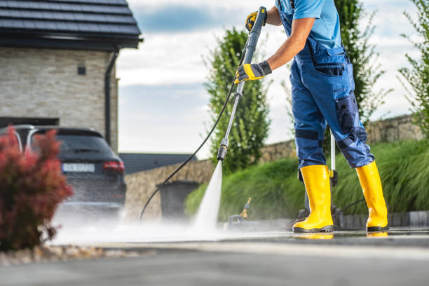 Why Choose Our Certified Pressure Washing Experts for Your Project Needs in Skyline View, PA?